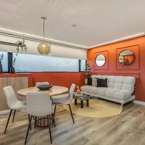 Go Living&suites By Housy Host Medellín