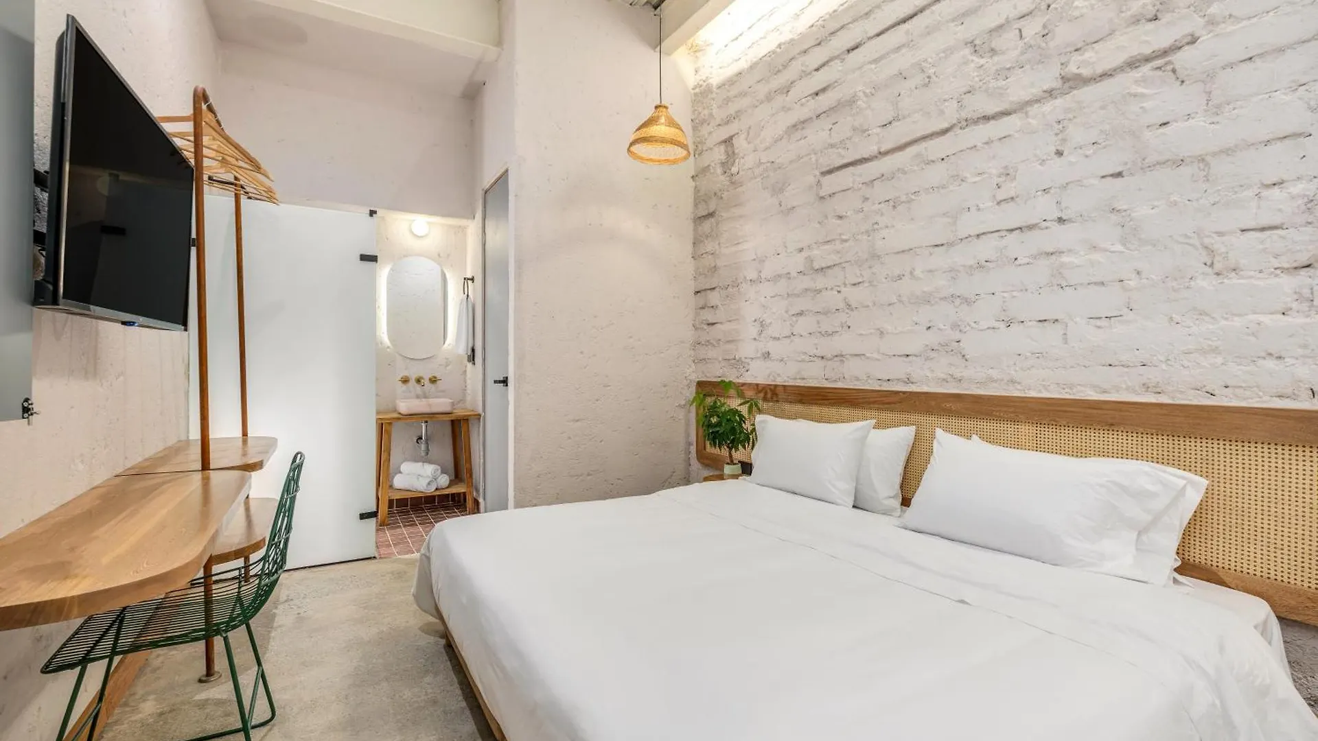 Botanica Casa Hotel Manila By Housy Host Medellin