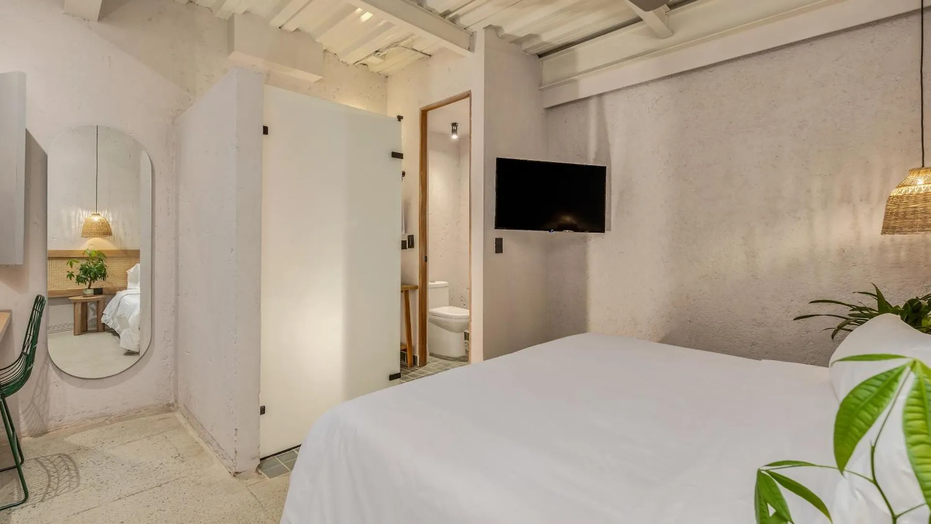 Botanica Casa Hotel Manila By Housy Host Medellin