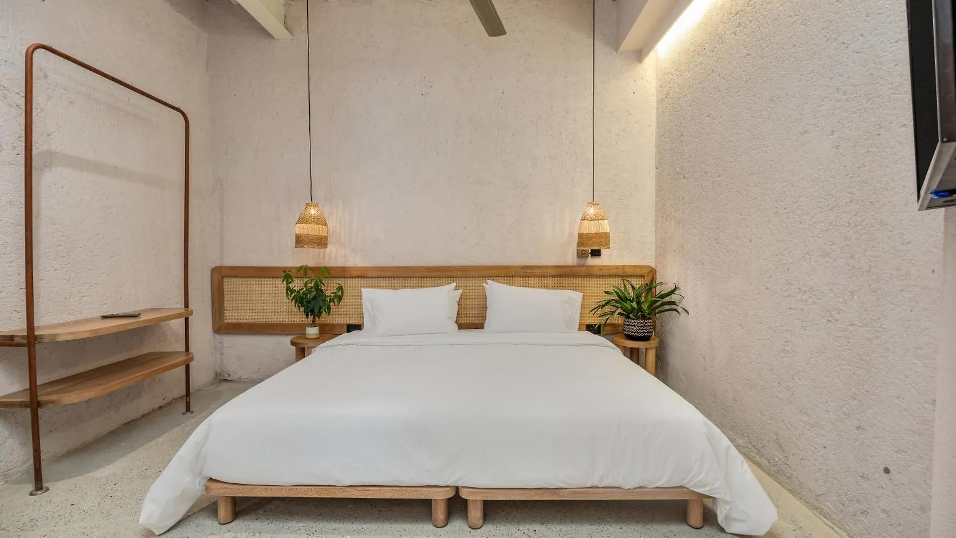 Botanica Casa Hotel Manila By Housy Host Medellin