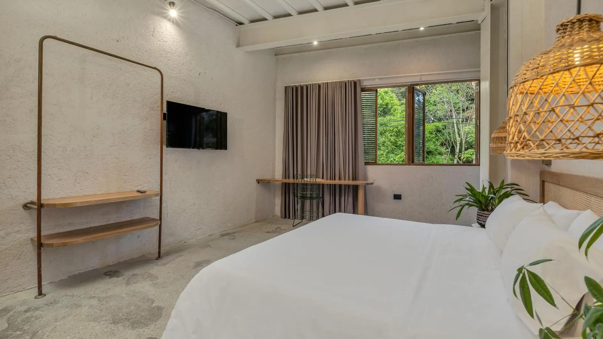 Botanica Casa Hotel Manila By Housy Host Medellin