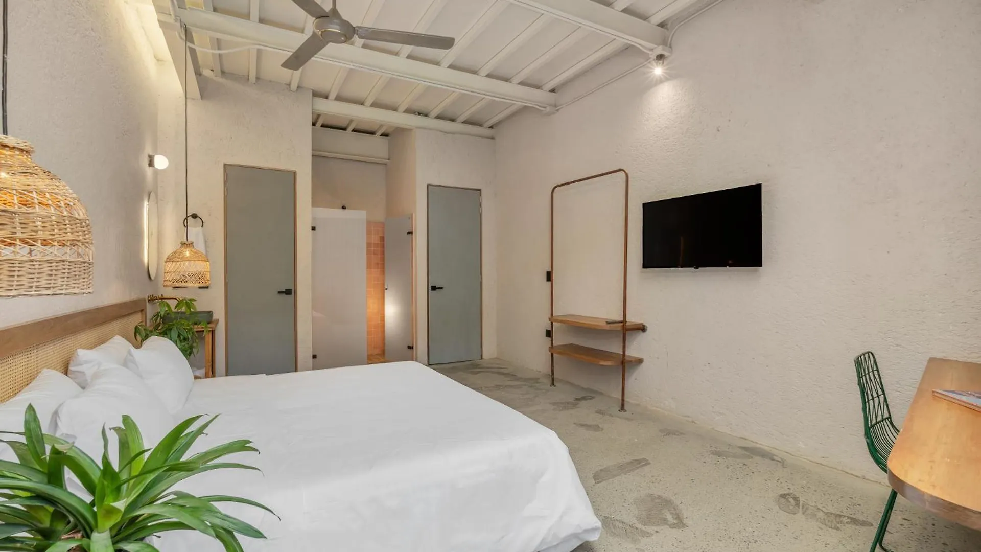 Botanica Casa Hotel Manila By Housy Host Medellin